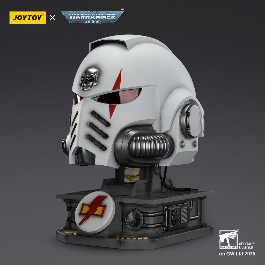 JOYTOY  Warhammer 40,000   Scale：1/1   White Scars MkX Helmet& Display Stand