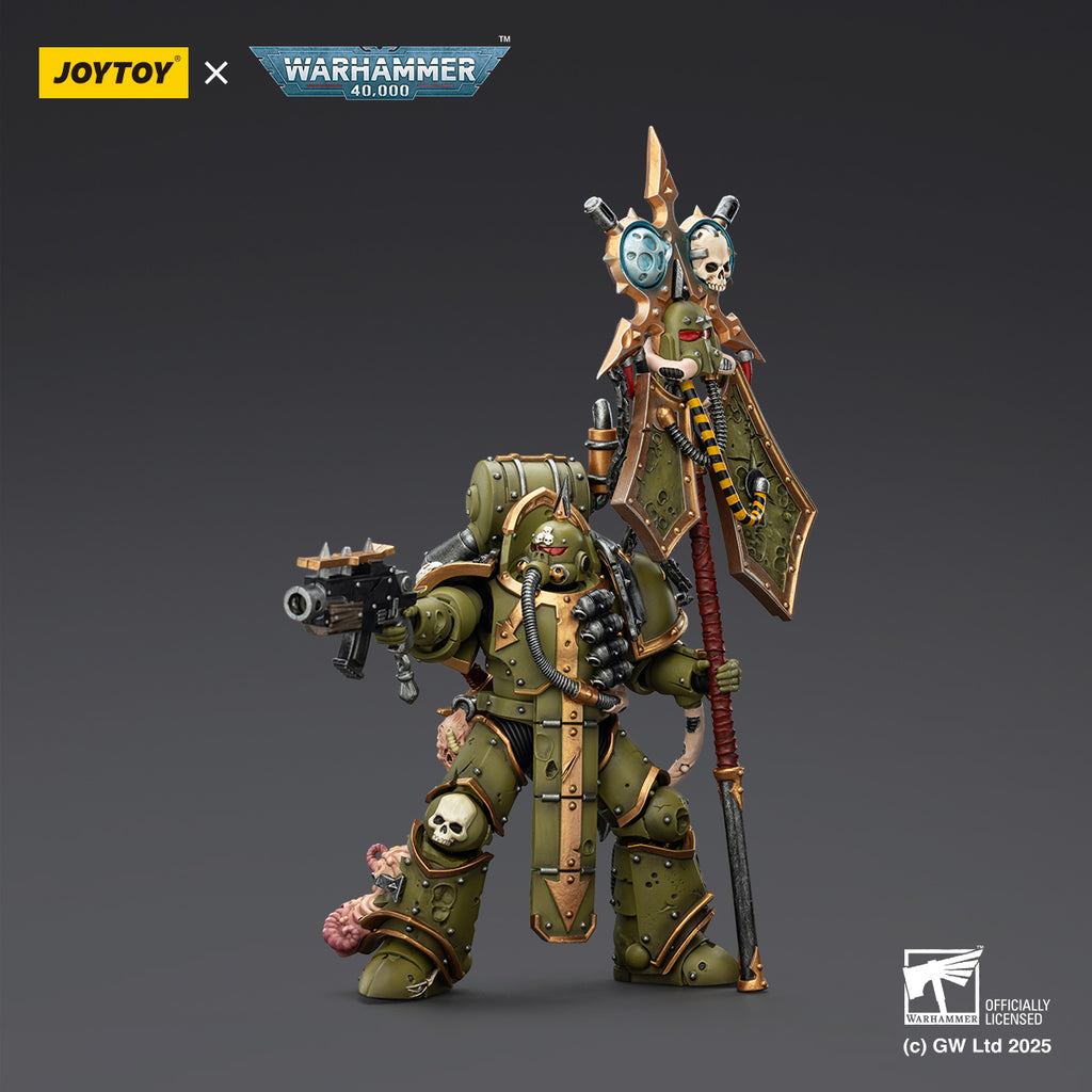 JOYTOY  Warhammer 40,000  Scale：1/18  Death Guard Plague Marine Icon bearer with Boltgun and Plague knife