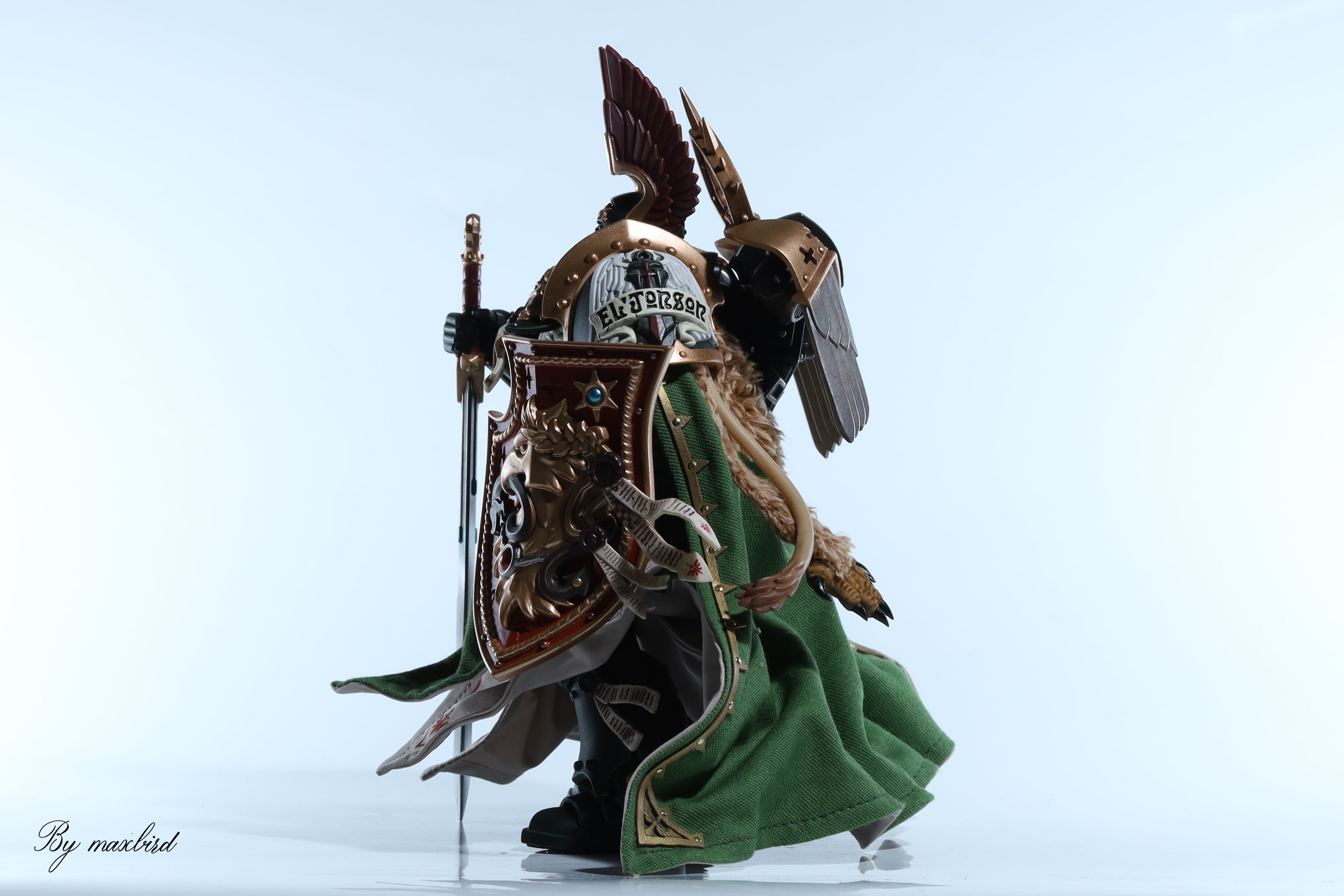 JOYTOY Warhammer 40K Dark Angels Lion Primarch High Master El Zhansen Action Figure Model Cloak Accessory Collectible