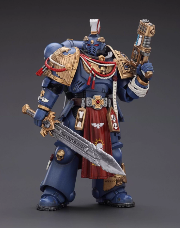 Ultramarines Relic Primus Armour with Plasma Pistol and Combat Blade