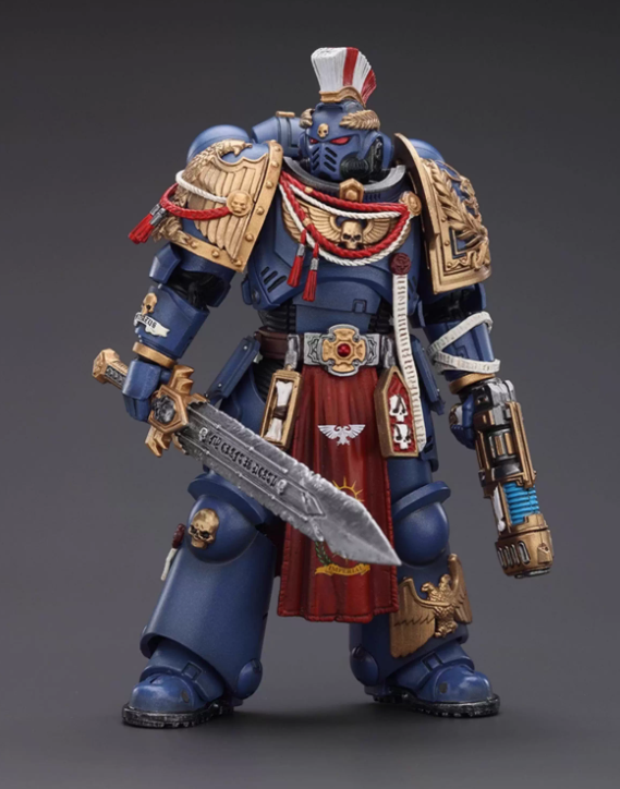 Ultramarines Relic Primus Armour with Plasma Pistol and Combat Blade
