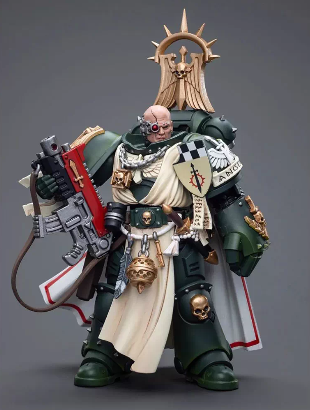 JOYTOY   Warhammer 40,000  Scale：1/18    Dark Angels Master with Power Fist