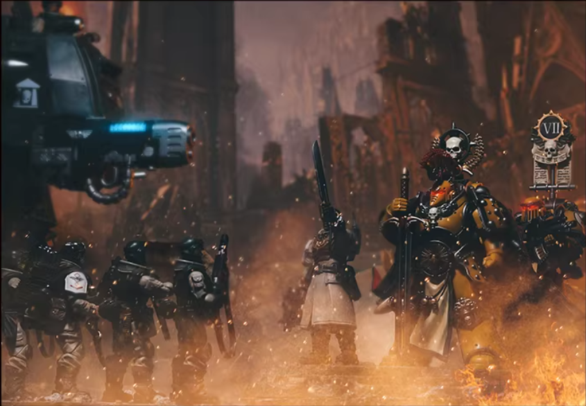 JOYTOY Warhammer 30K Imperial Fists Legion Commander Power Sword Action Figure Model Cloak Accessory Collectible