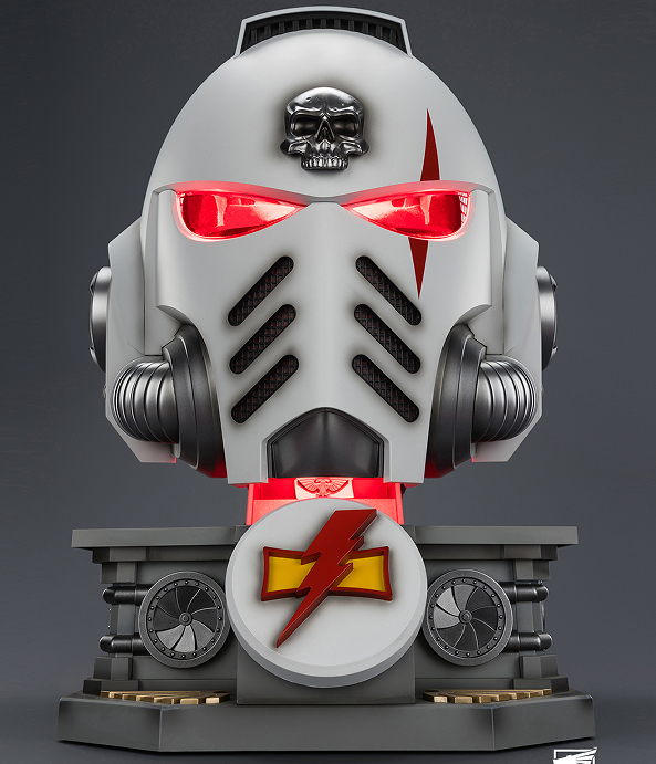 Pre-order JOYTOY  Warhammer 40,000  Scale：1/1    White Scars MkX Helmet
